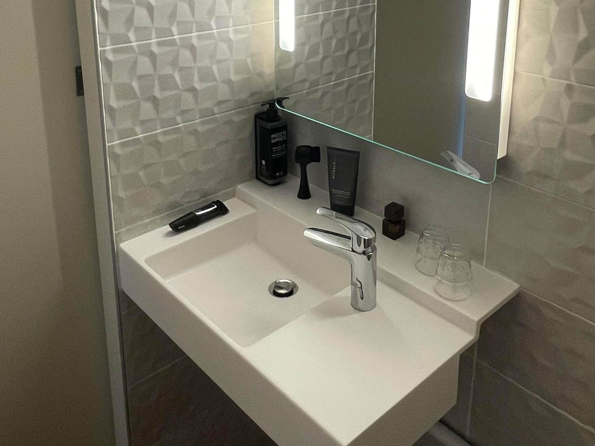 ibis Styles Toulouse Blagnac Airport