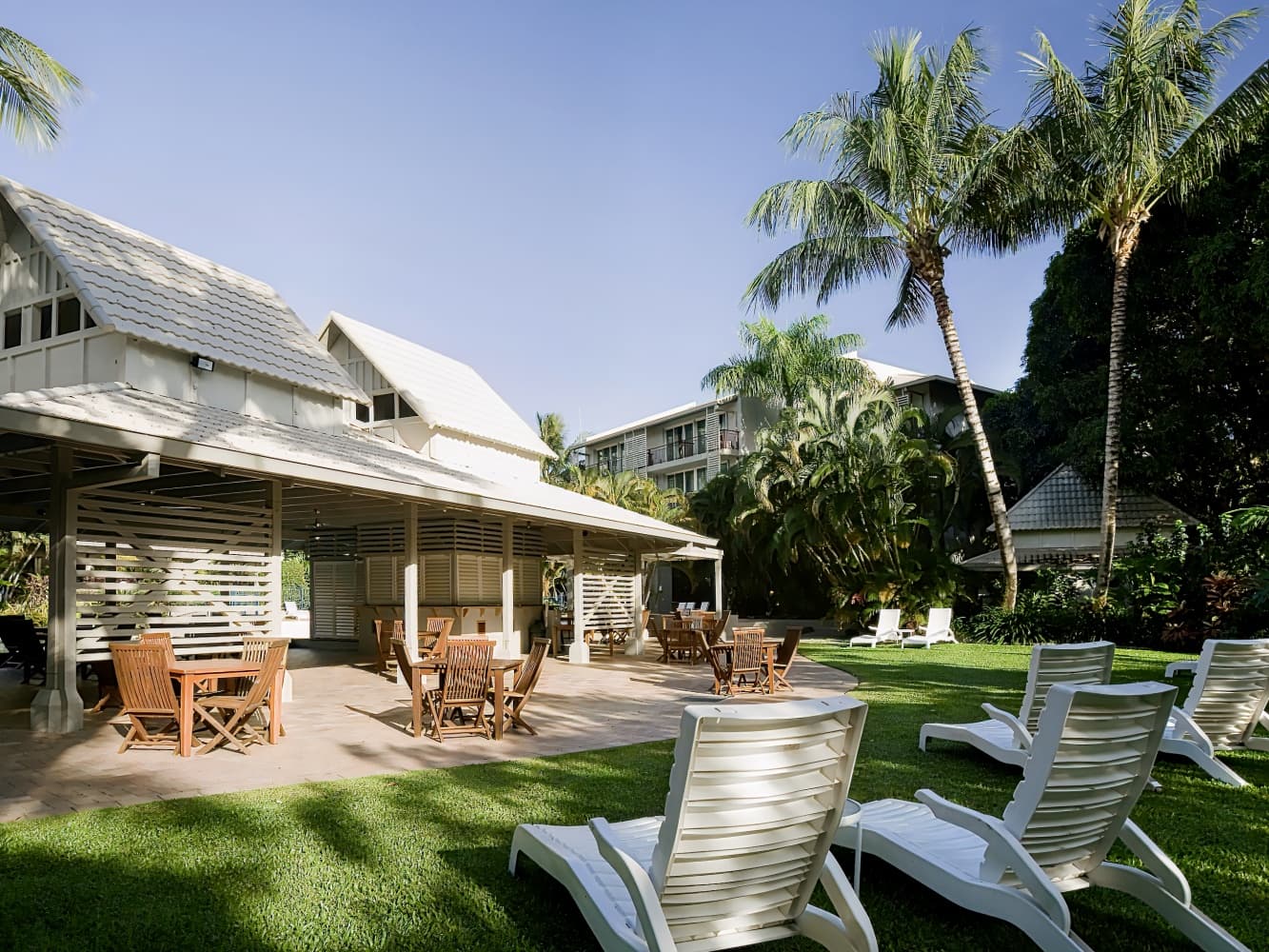 Novotel Cairns Oasis Resort