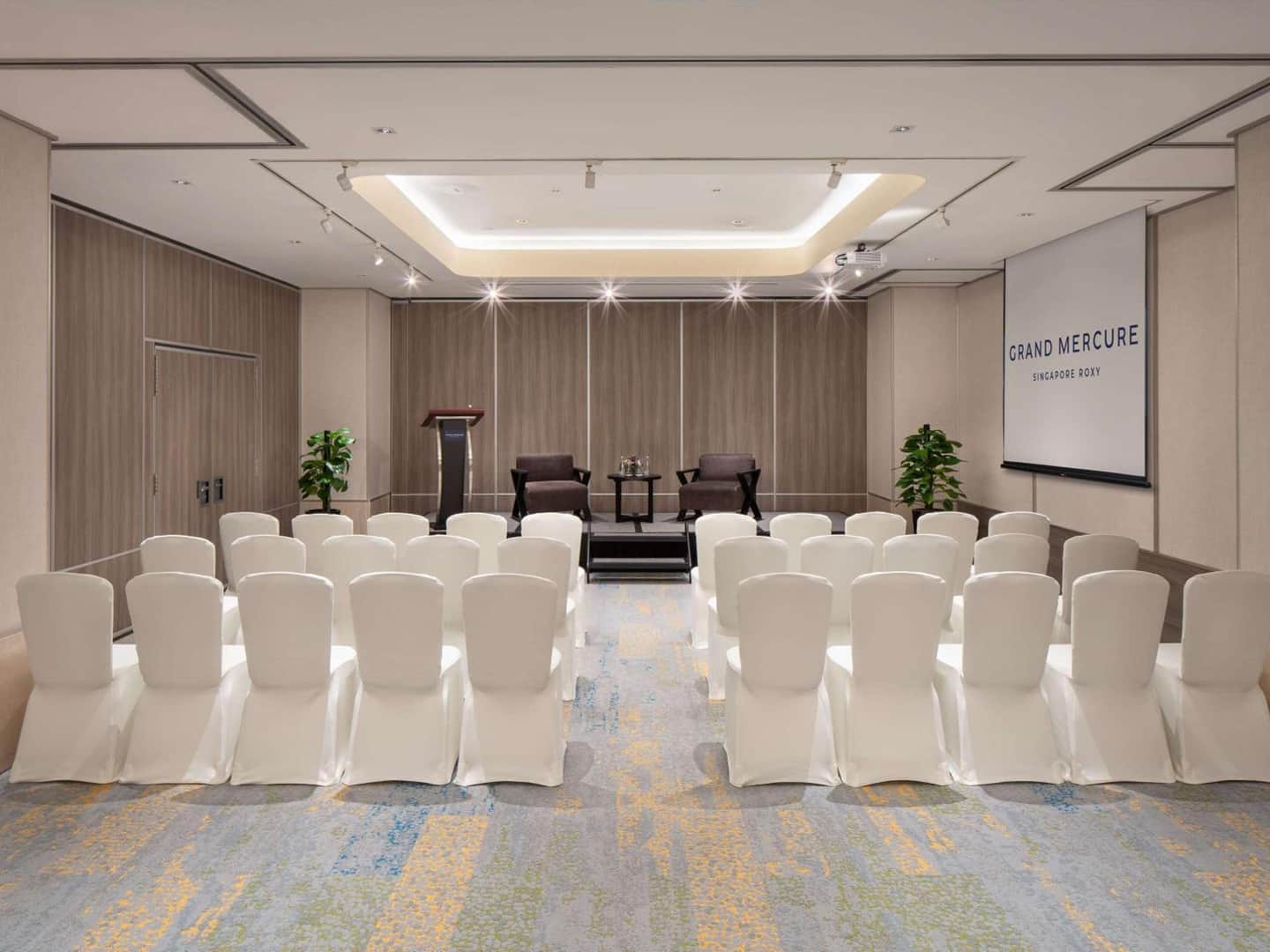 Grand Mercure Singapore Roxy