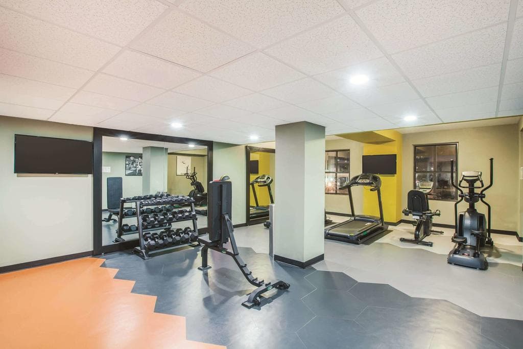 La Quinta Inn & Suites by Wyndham Dallas Downtown