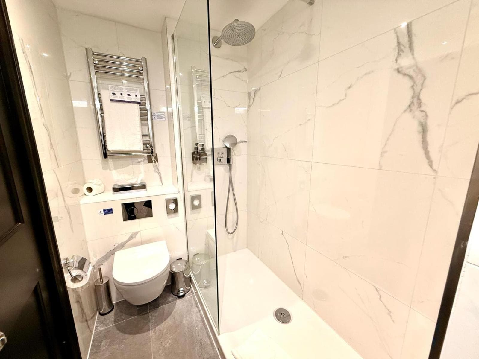 The Wellington by Blue Orchid Hospitality