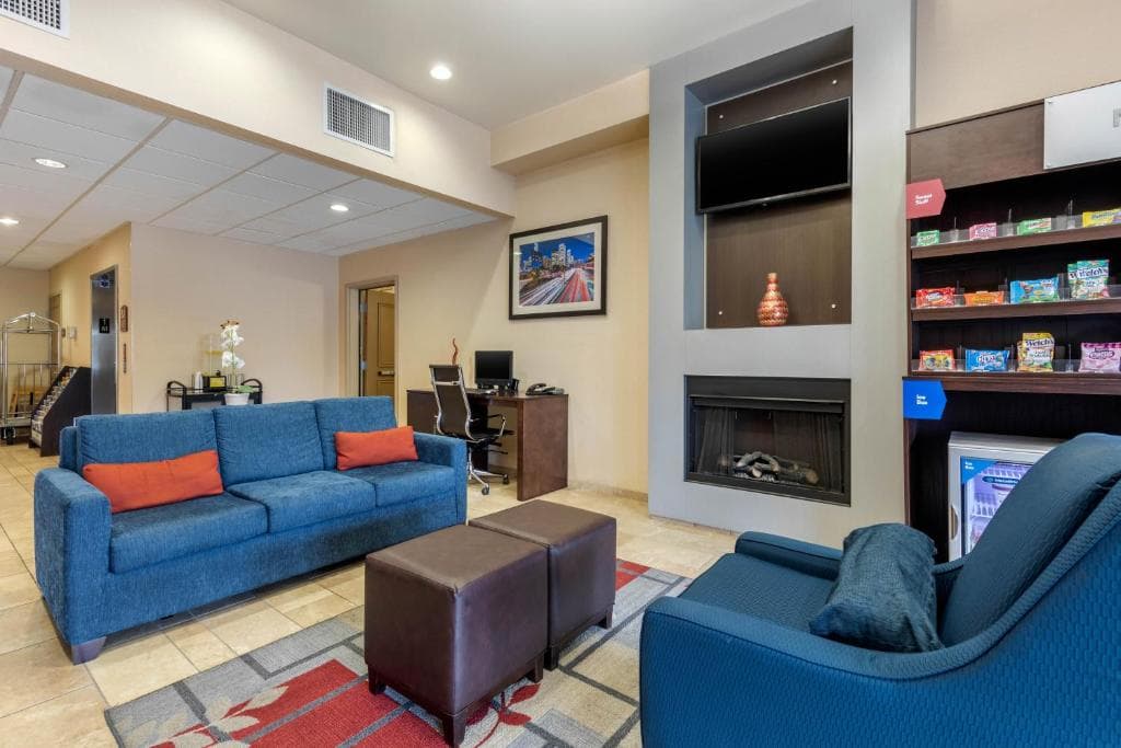 Comfort Suites Near City of Industry - Los Angeles