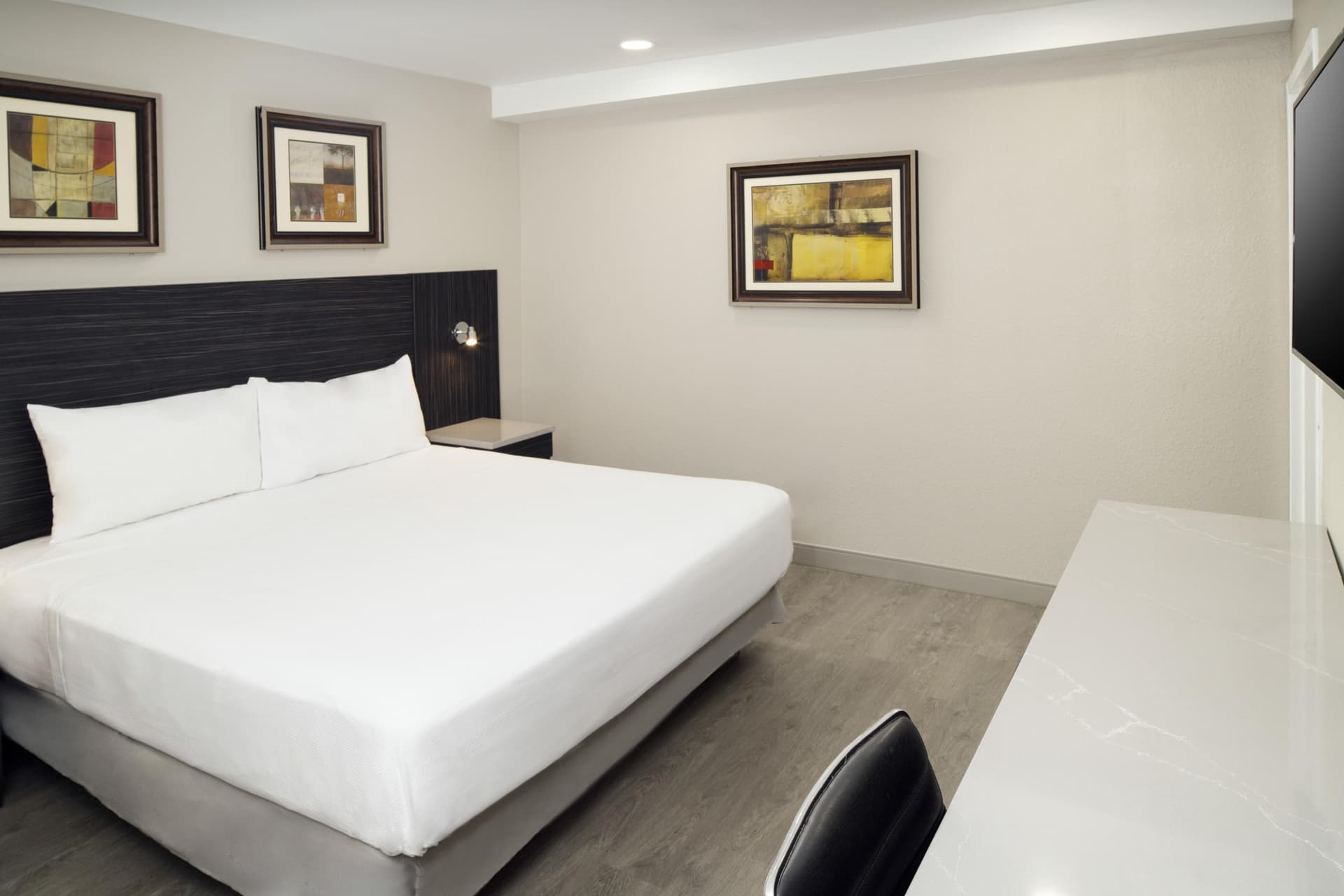 Skyview Motel