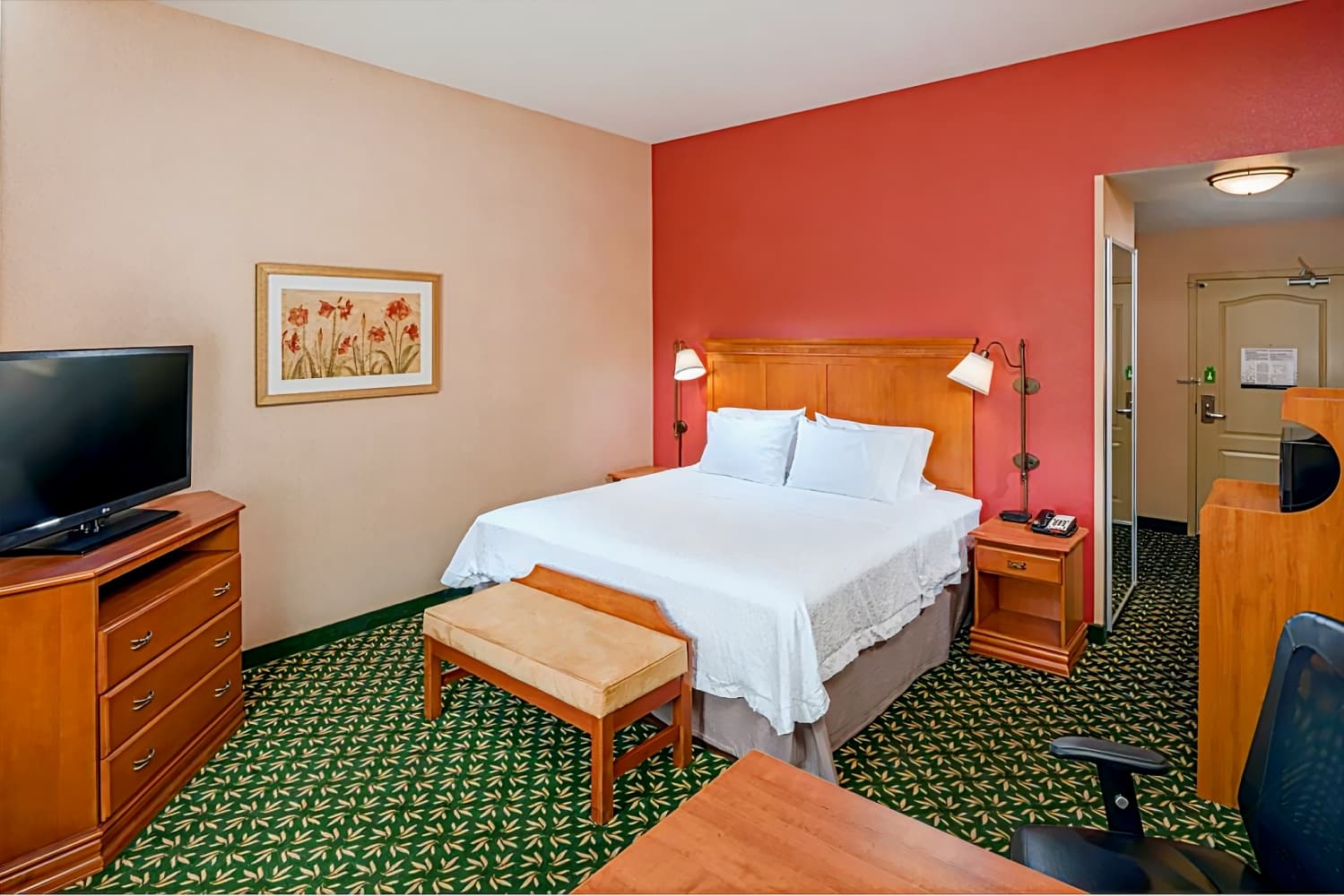 Hampton Inn & Suites Windsor - Sonoma Wine Country