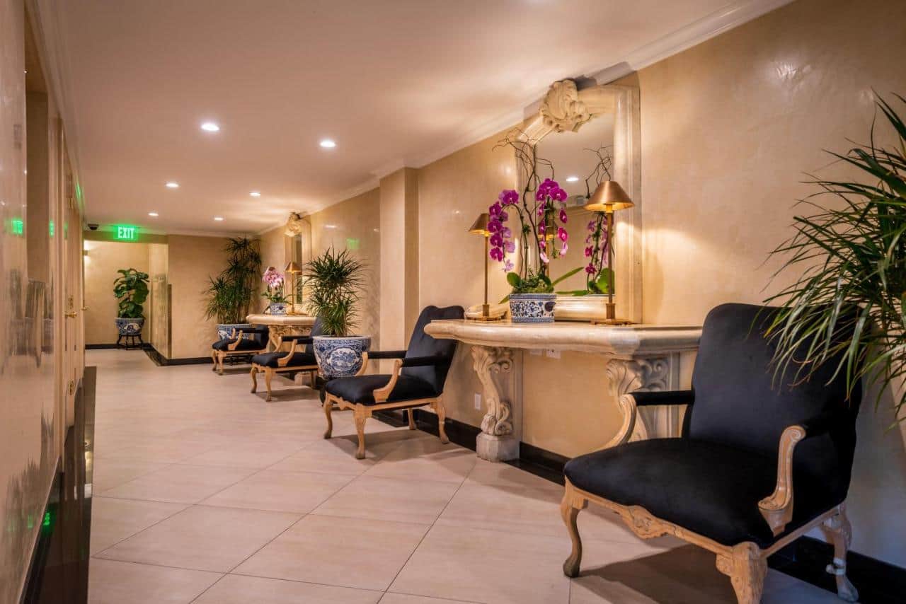 Beverly Hills Plaza Hotel & Spa