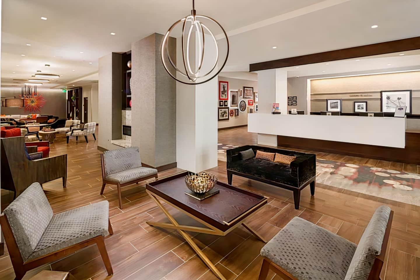 Hampton Inn & Suites Dallas Downtown