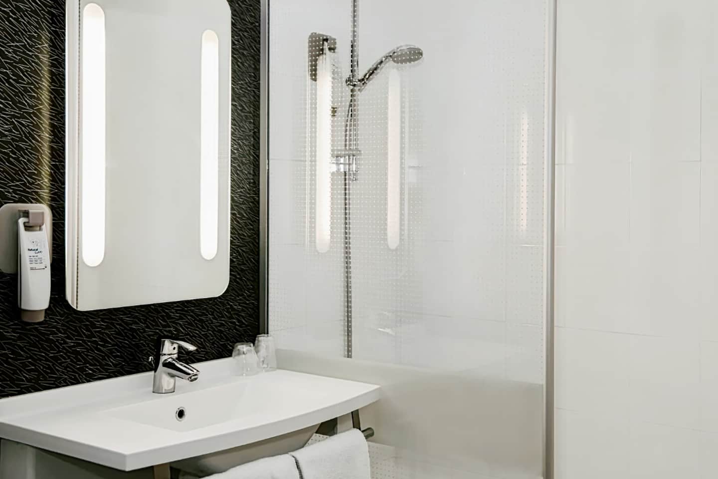 ibis Orange Centre Échangeur A7 A9