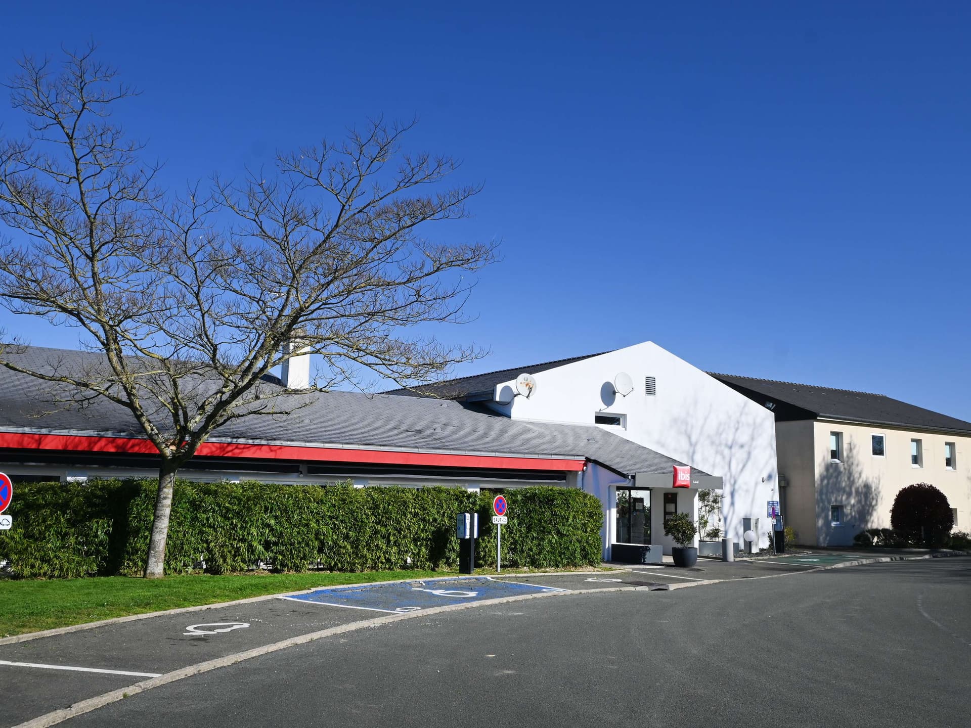 ibis Laval le Relais d'Armor