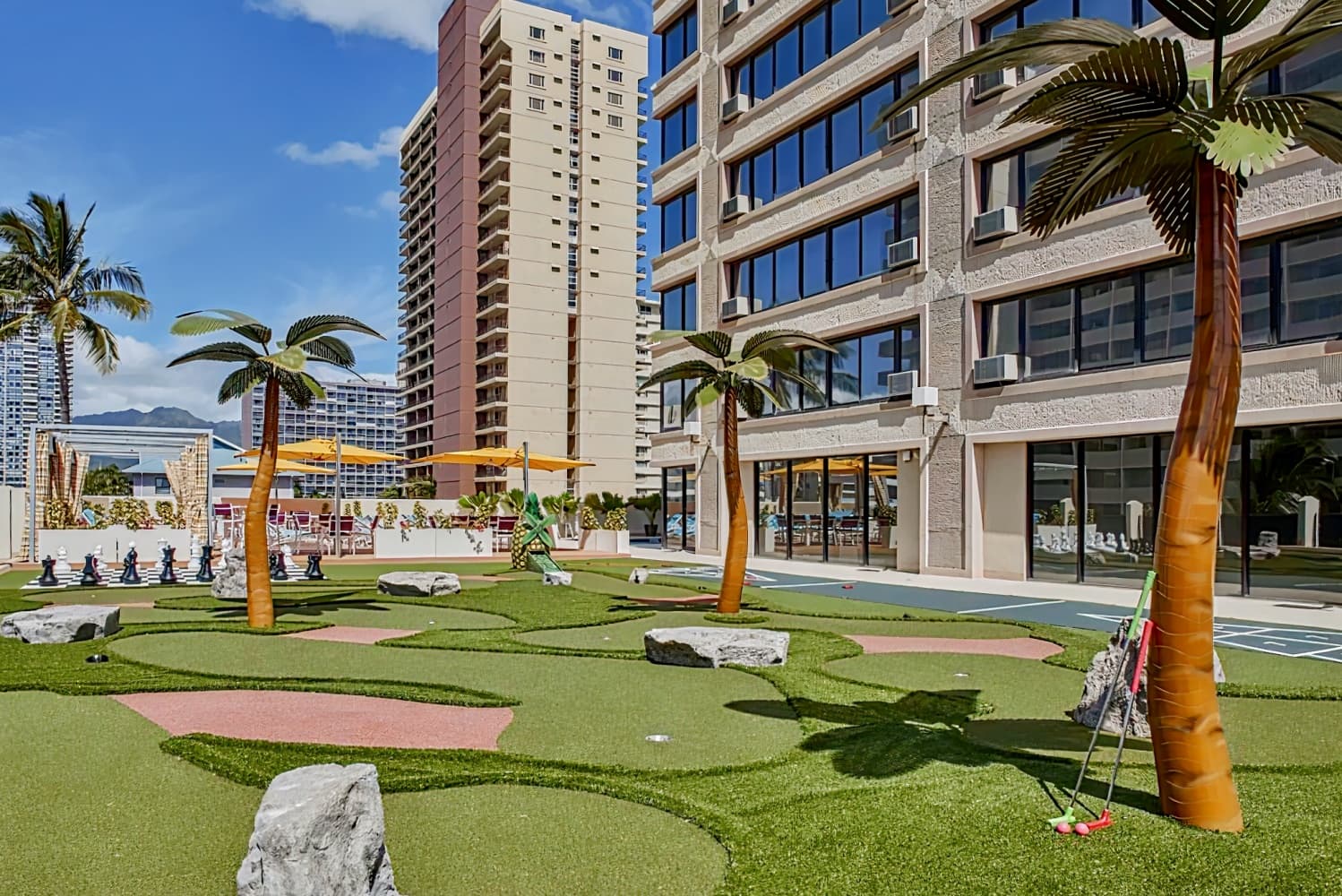 Holiday Inn Express Waikiki, an IHG Hotel