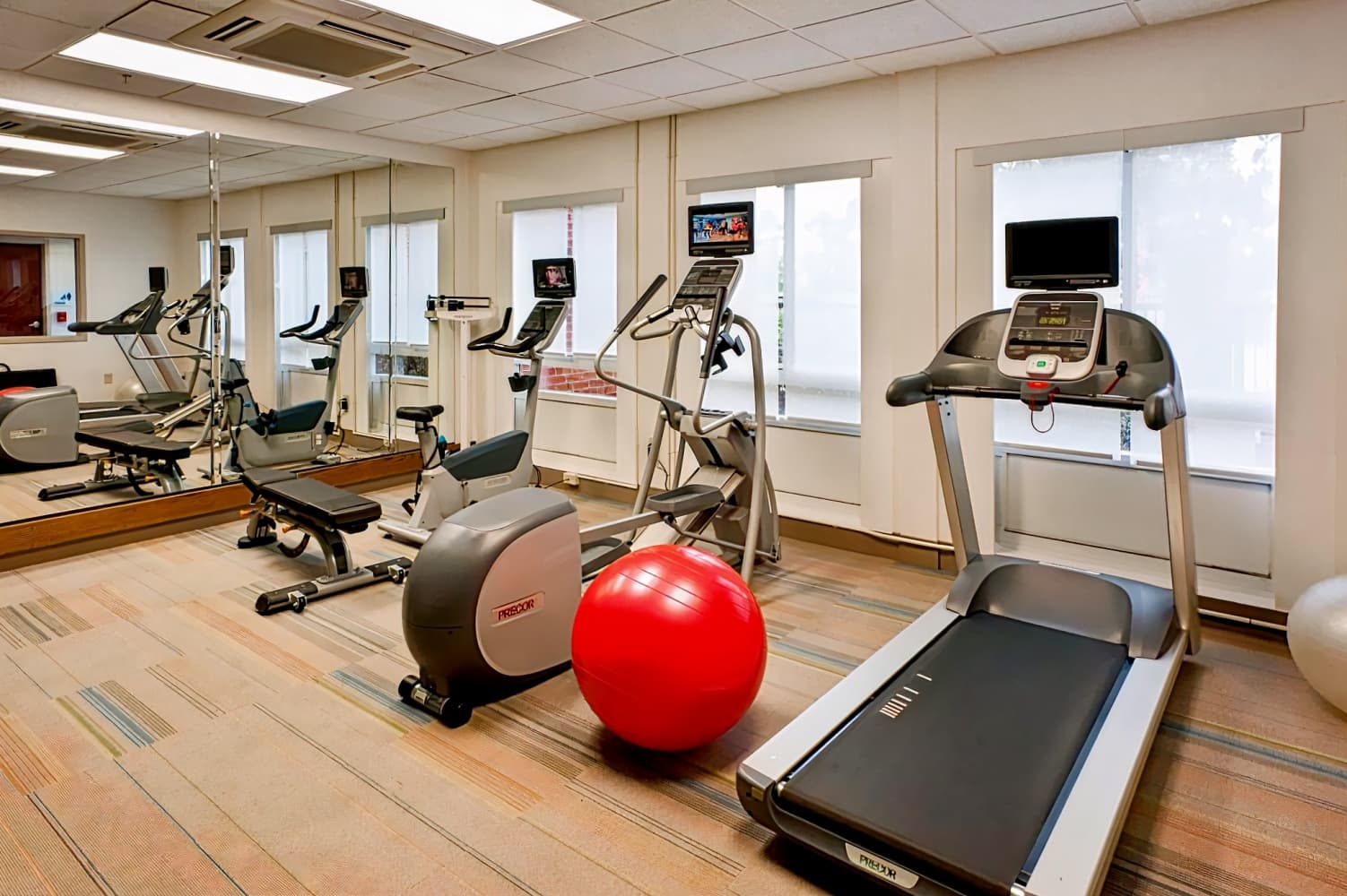 Holiday Inn Express Hotel & Suites Scott-Lafayette West