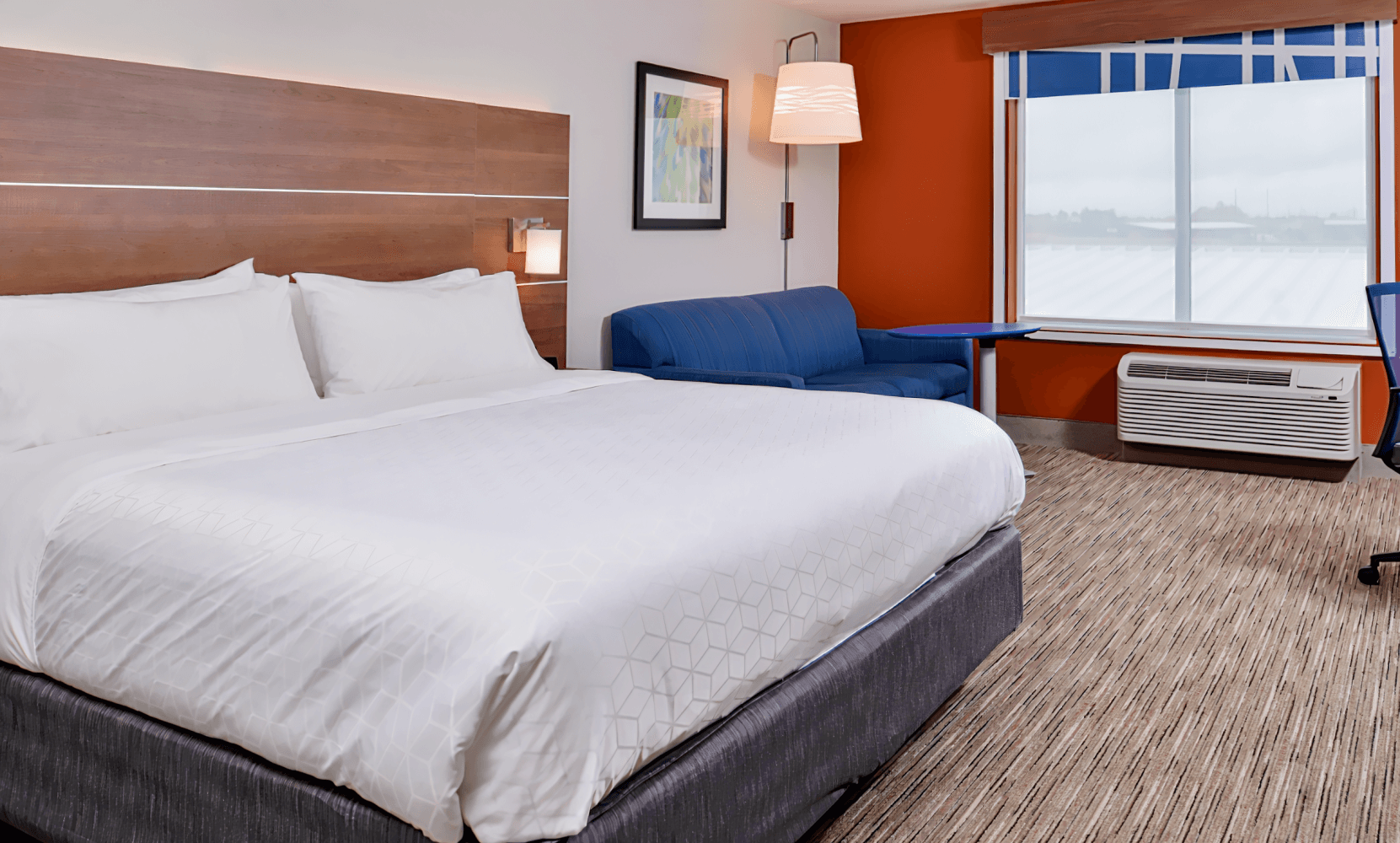 Holiday Inn Express & Suites Marshalltown