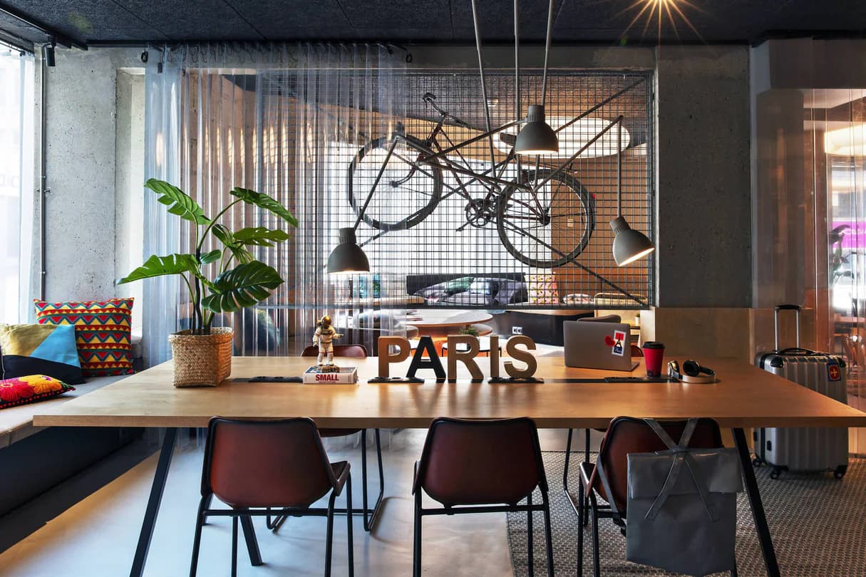 Moxy Bastille