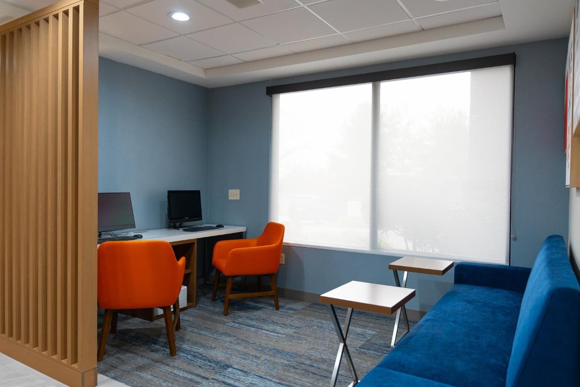 Holiday Inn Express & Suites West Chester by IHG