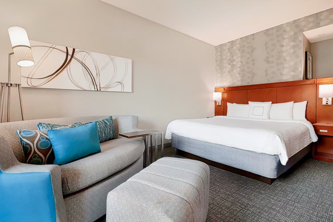 Courtyard Charlotte Airport North