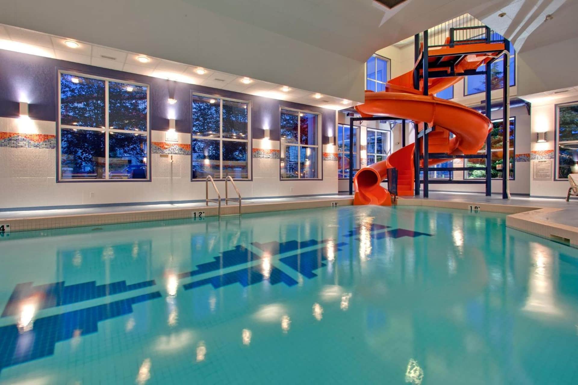 Holiday Inn Express & Suites, Calgary South McLeod Trail