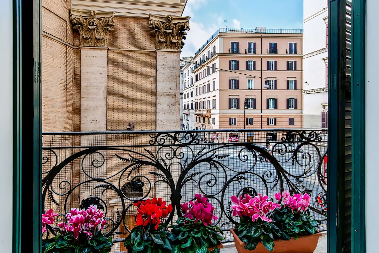 Hotel Tritone