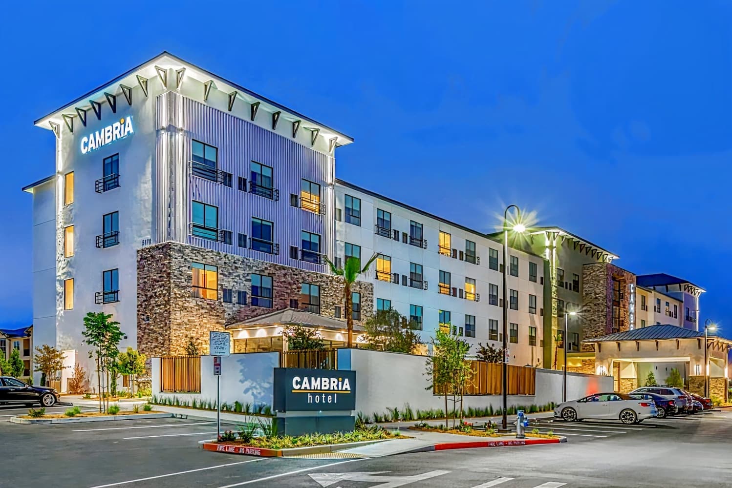 Cambria Hotel Sonoma Wine Country