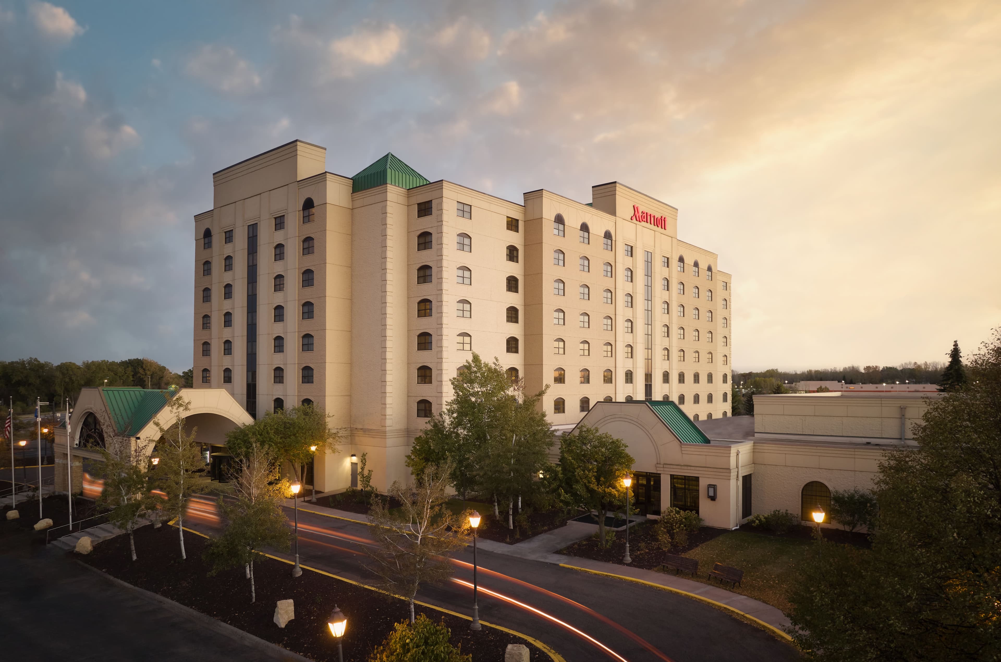 Minneapolis Marriott Northwest Hotel & Conference Center