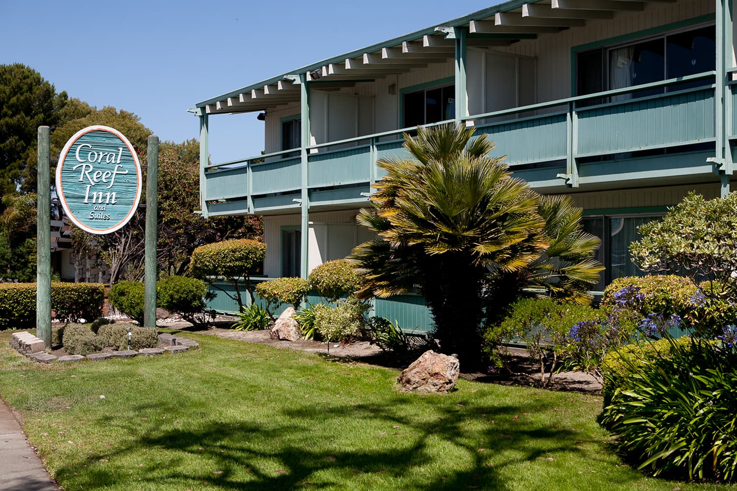 Coral Reef Inn & Suites