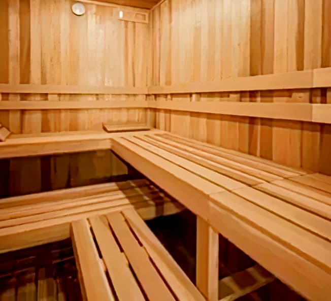 Crest on Barkly Hotel