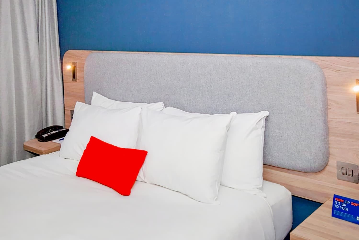 Holiday Inn Express Cardiff Bay