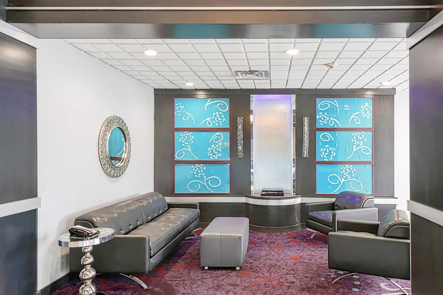 Holiday Inn Express & Suites Columbus - Polaris Parkway