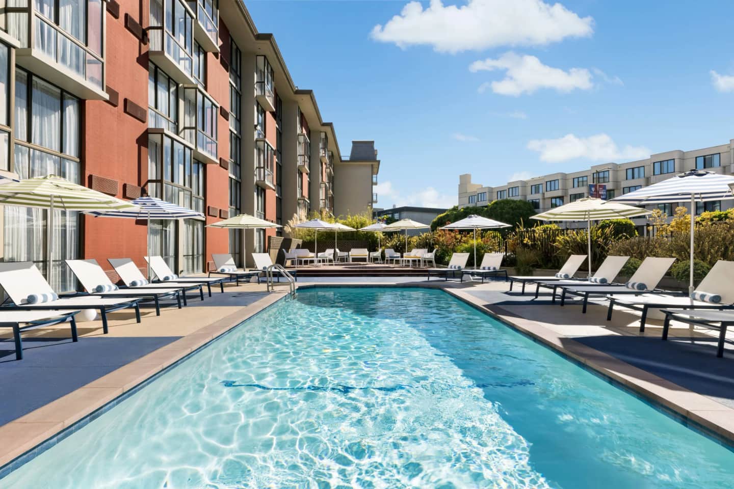 Hotel Caza Fisherman’s Wharf