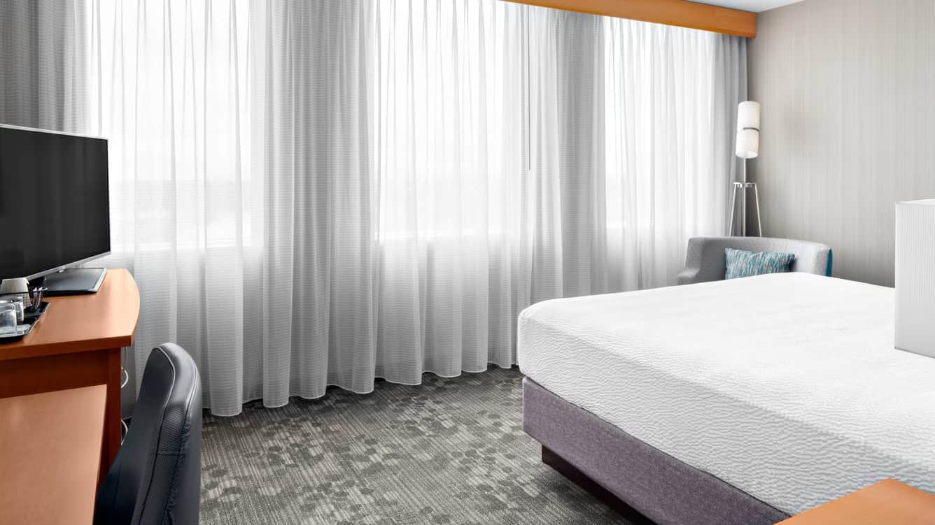 Courtyard By Marriott Edmonton Downtown
