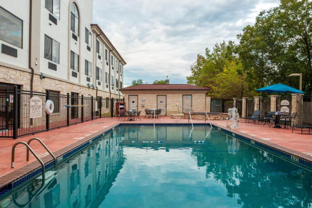 Holiday Inn Express & Suites Austin NW - Lakeline, an IHG Hotel