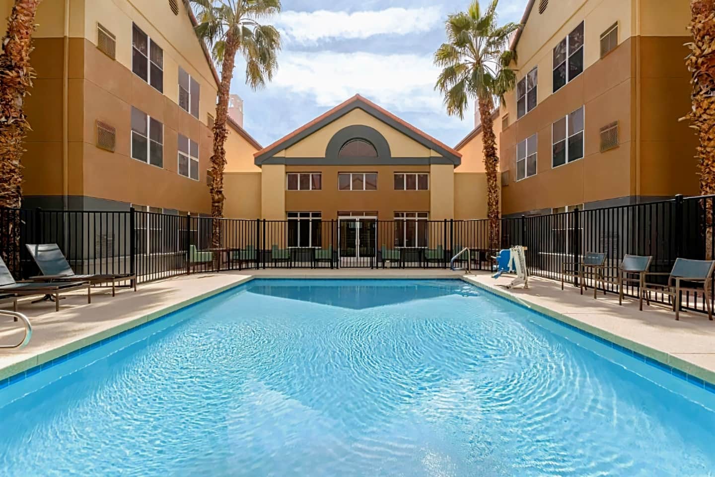 Homewood Suites by Hilton Phoenix/Chandler