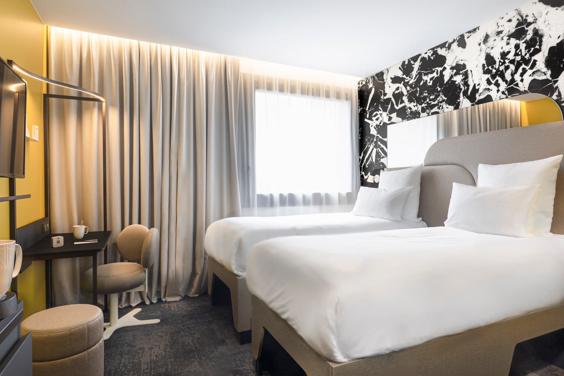 TRIBE Paris La Défense Esplanade