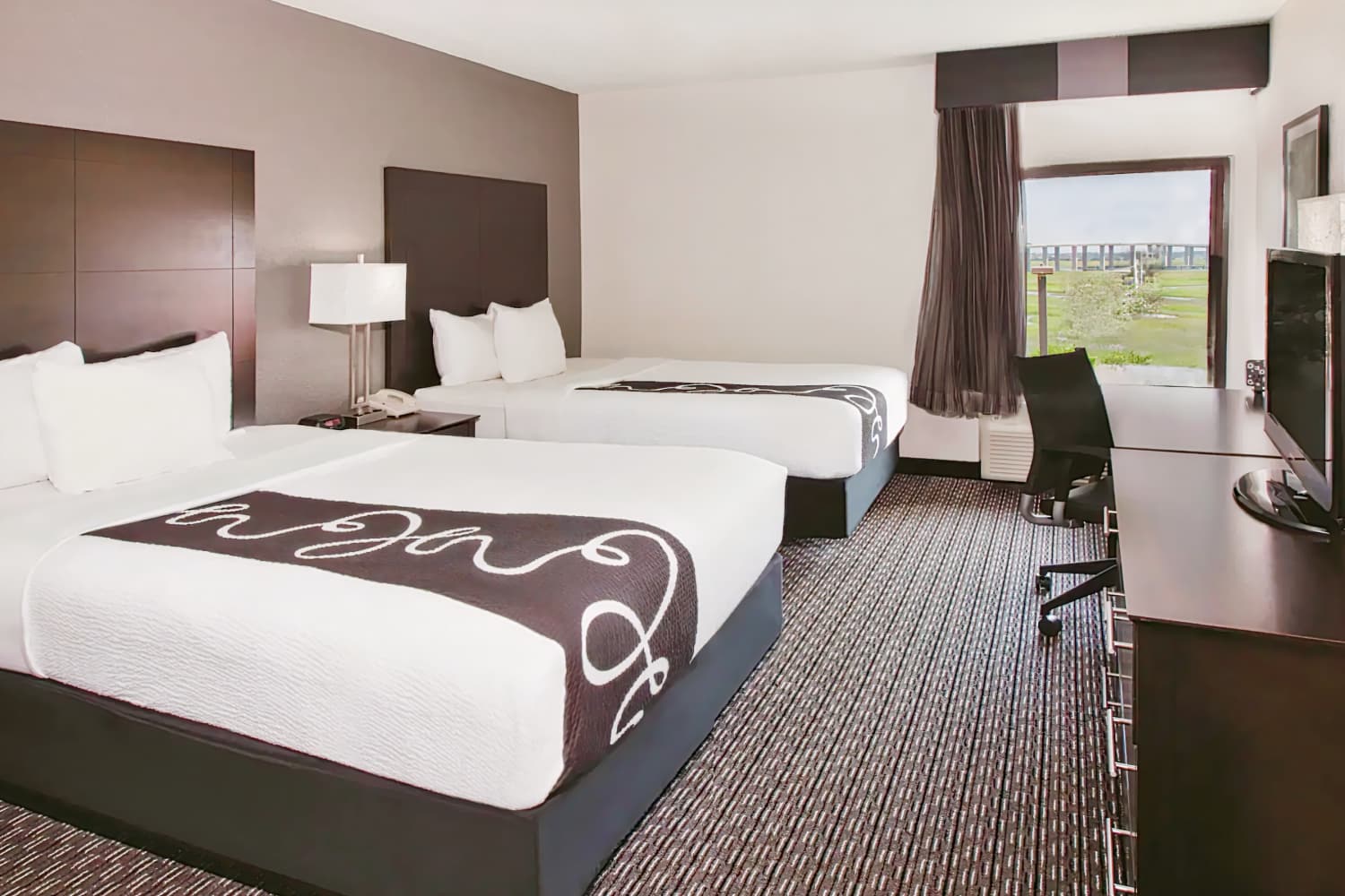 La Quinta Inn & Suites by Wyndham Charleston Riverview