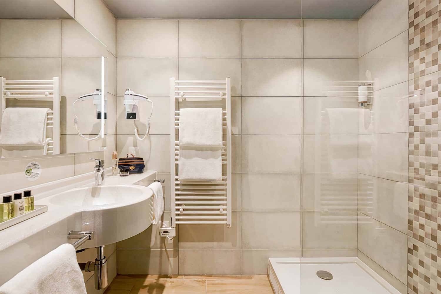 Hôtel Roi Soleil Prestige Plaisir - St Quentin