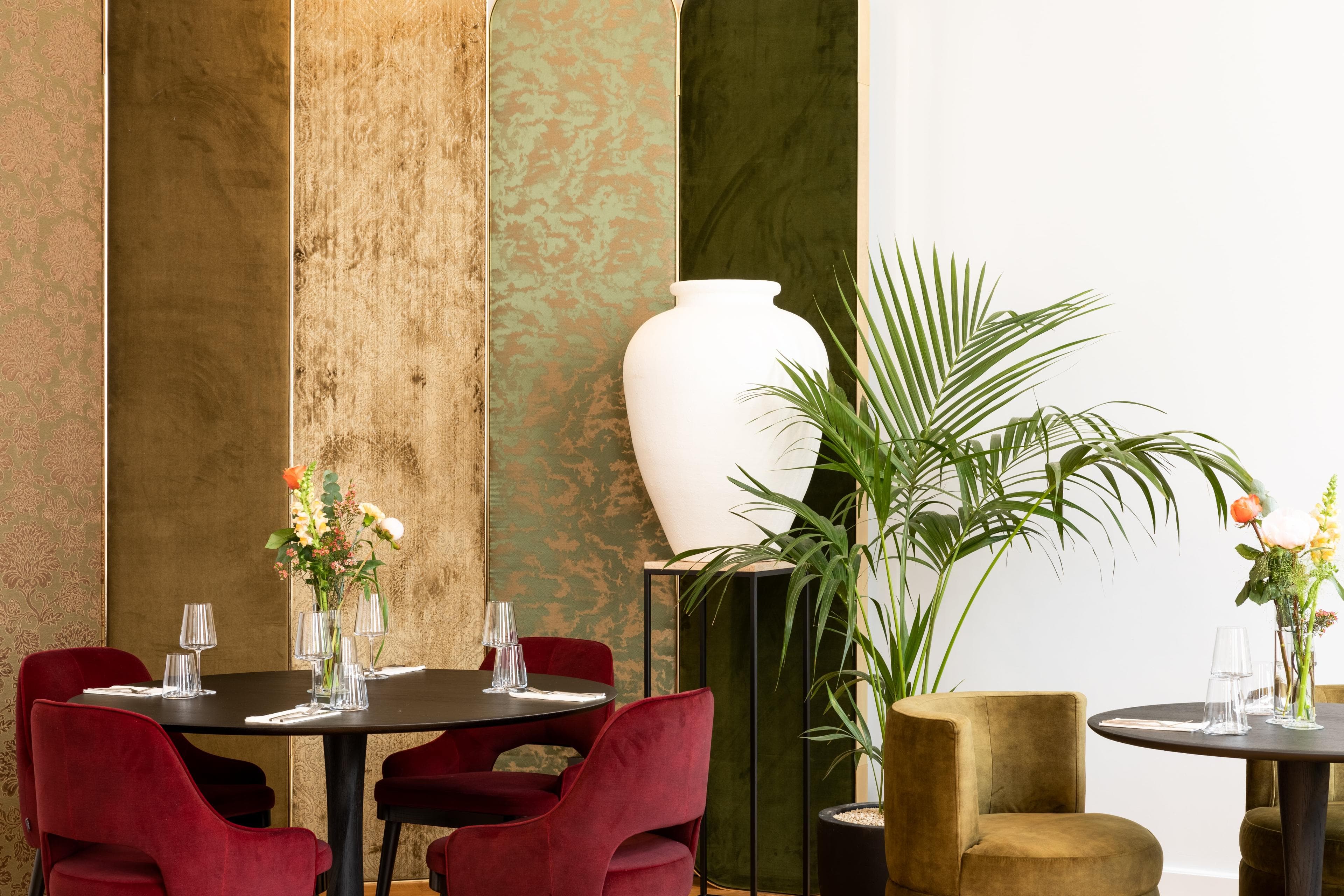 Sapphire House Antwerp, Autograph Collection