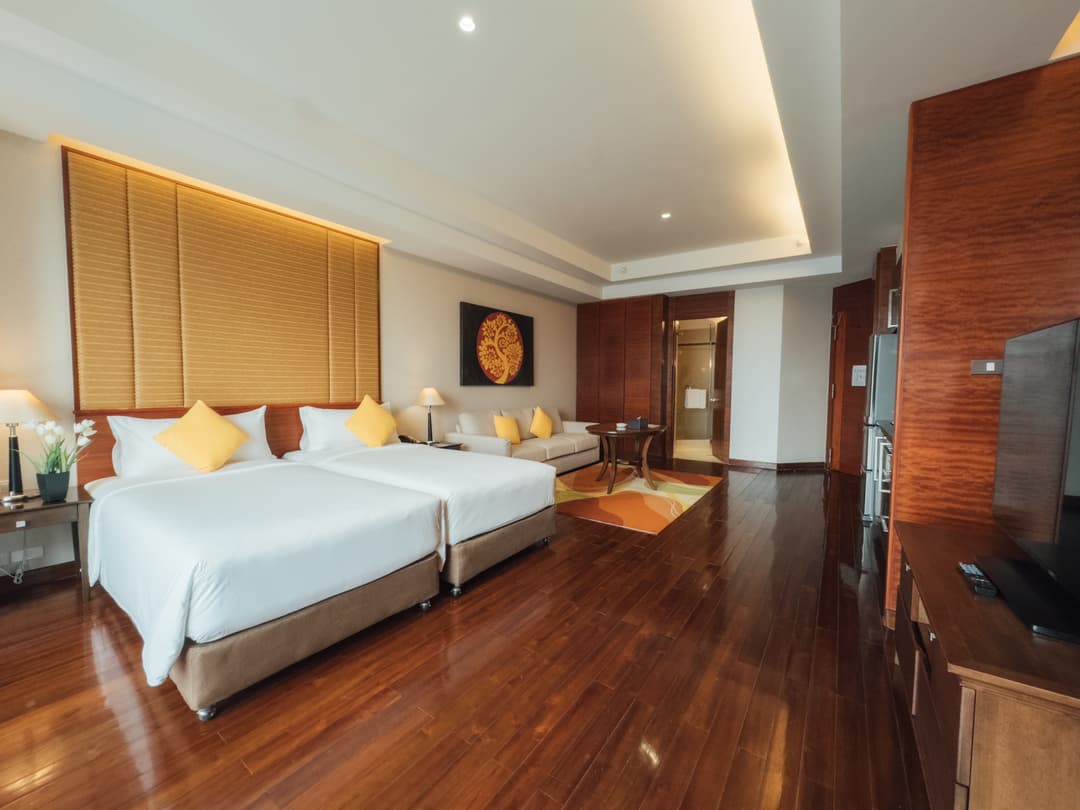 Column Bangkok Hotel