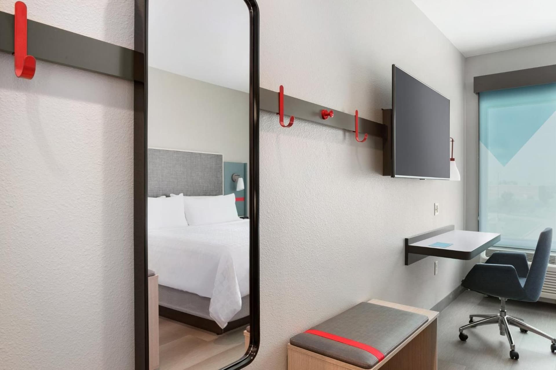 avid hotels - Brooklyn Dyker Heights, an IHG Hotel