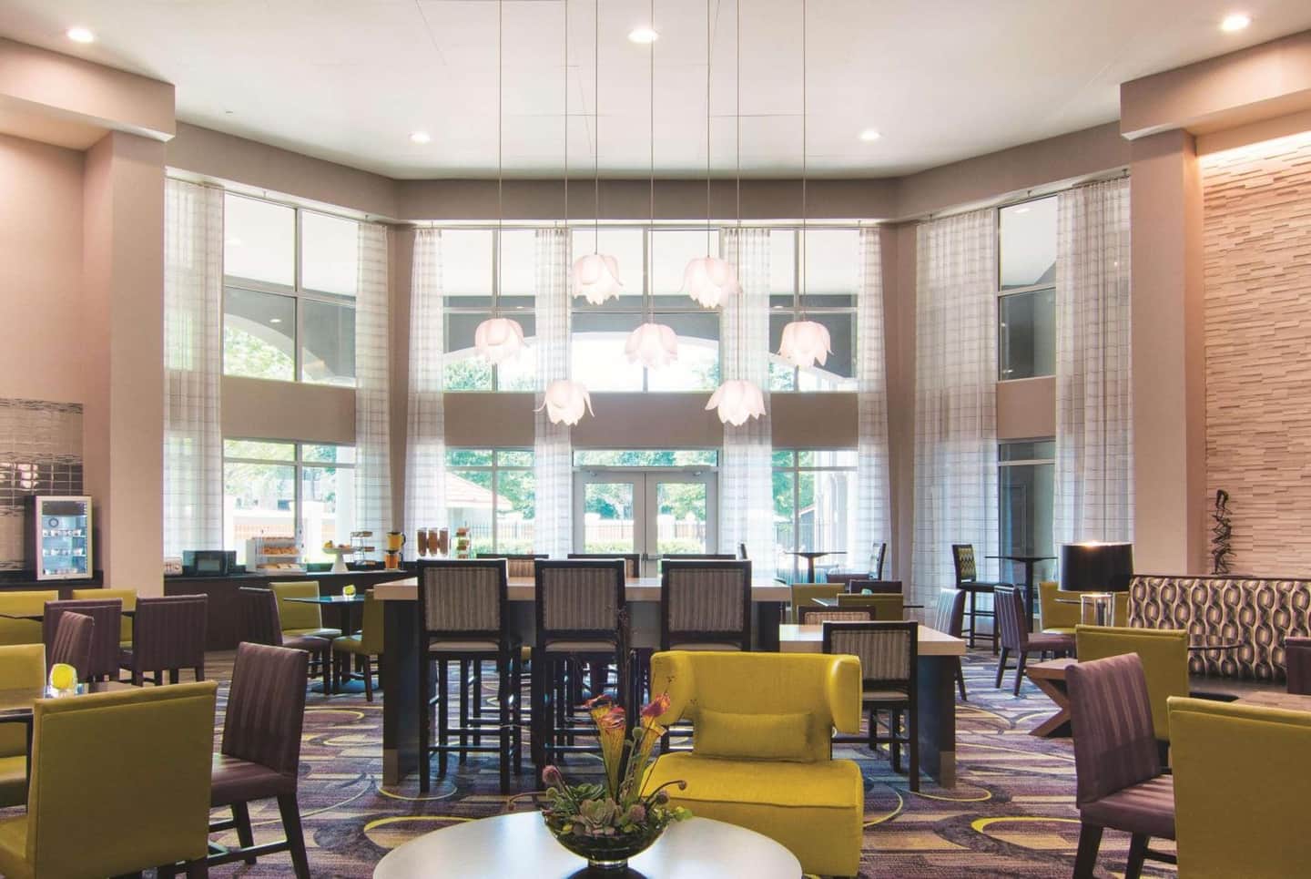 La Quinta Inn and Suites by Wyndham Atlanta Perimeter Medical