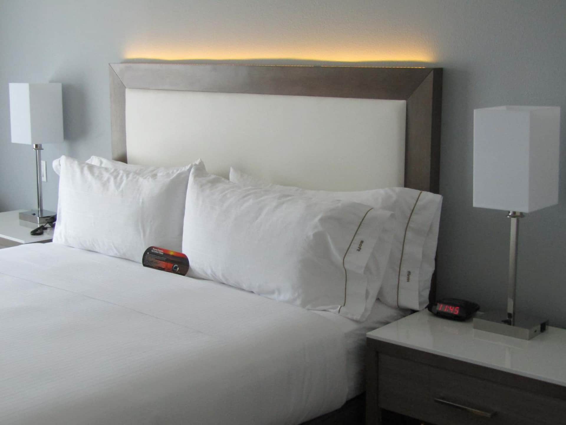 Holiday Inn Express & Suites San Diego - Mission Valley, an IHG Hotel