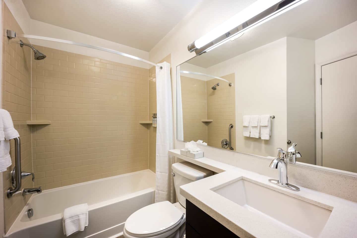 Sonesta Simply Suites Charlotte University