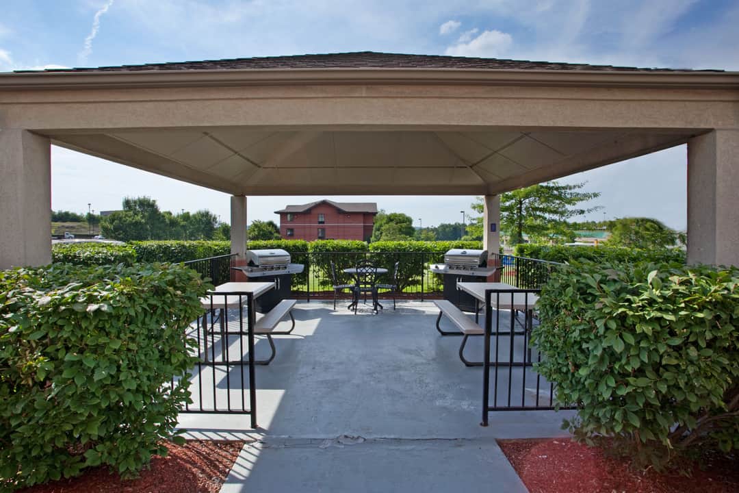 Sonesta Simply Suites Pittsburgh Airport