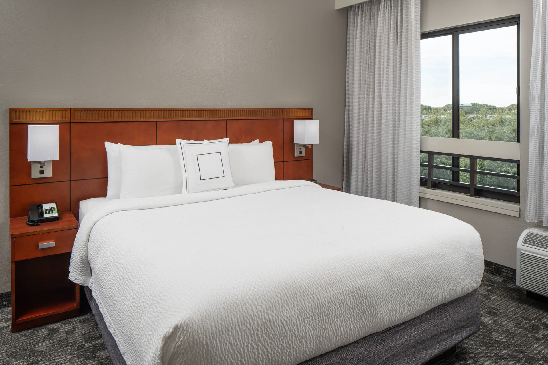 Sonesta Select Miami Lakes