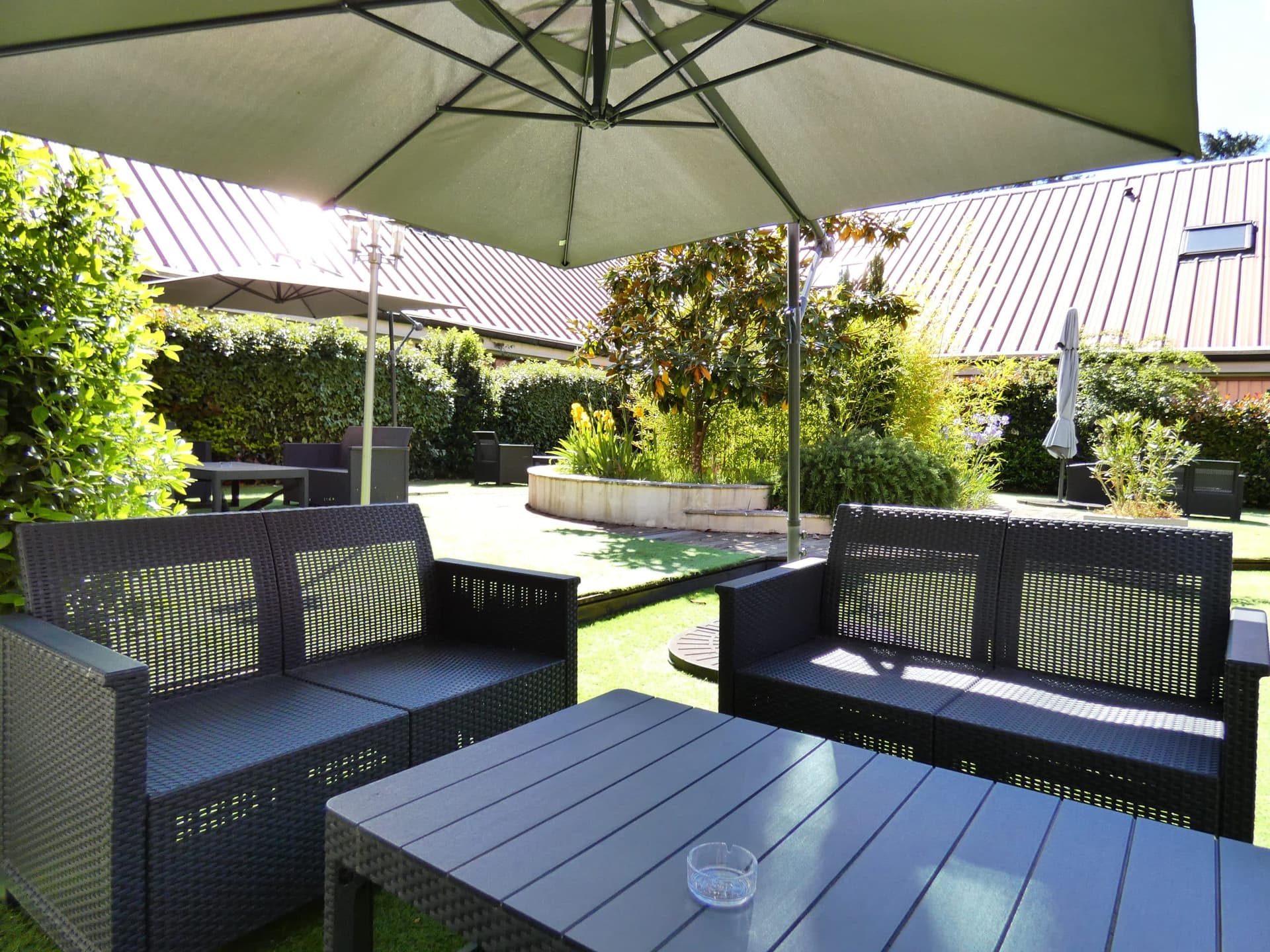 Hôtel B&G (Black&Green)