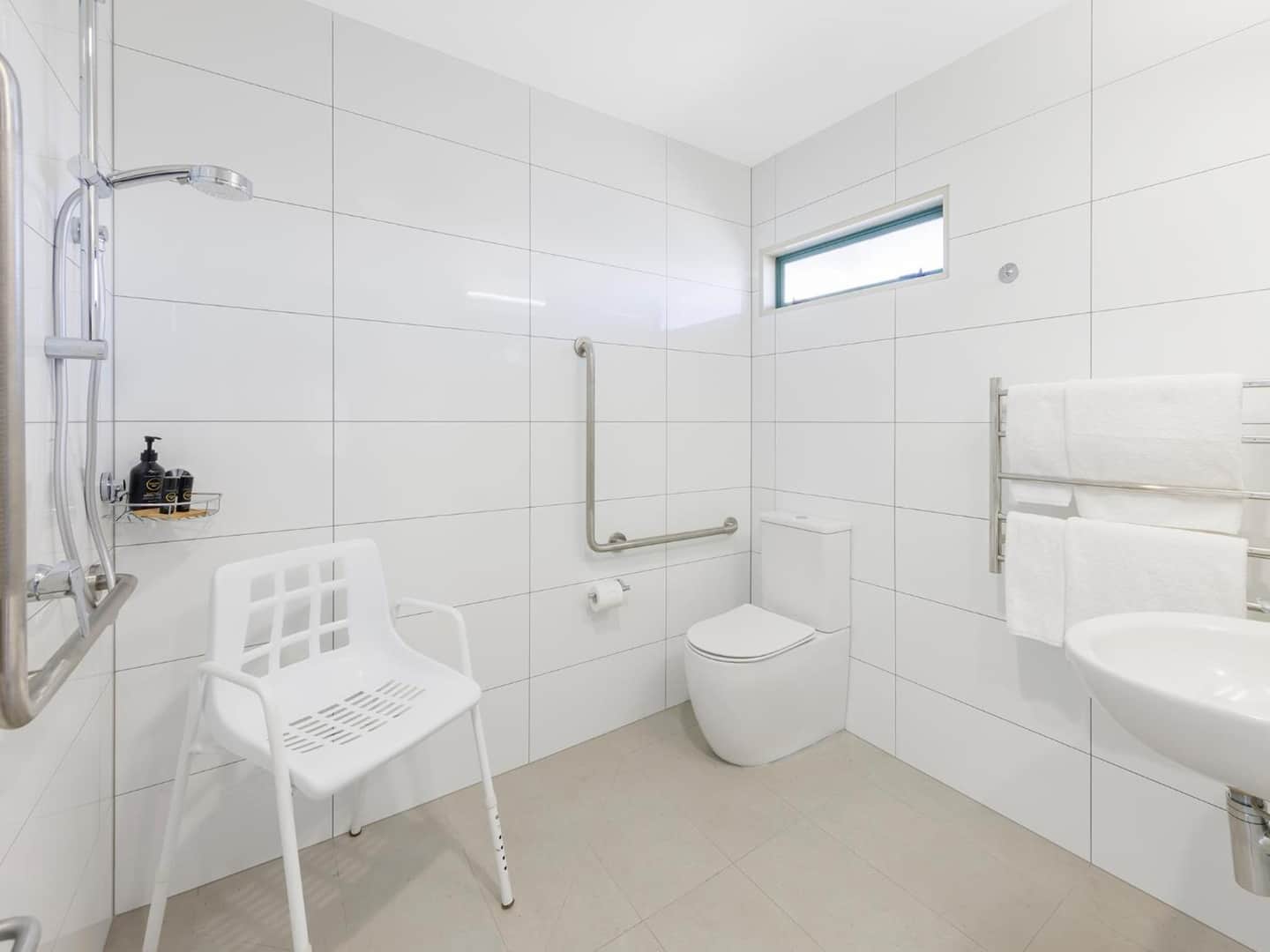 JetPark Hotel Hamilton Airport