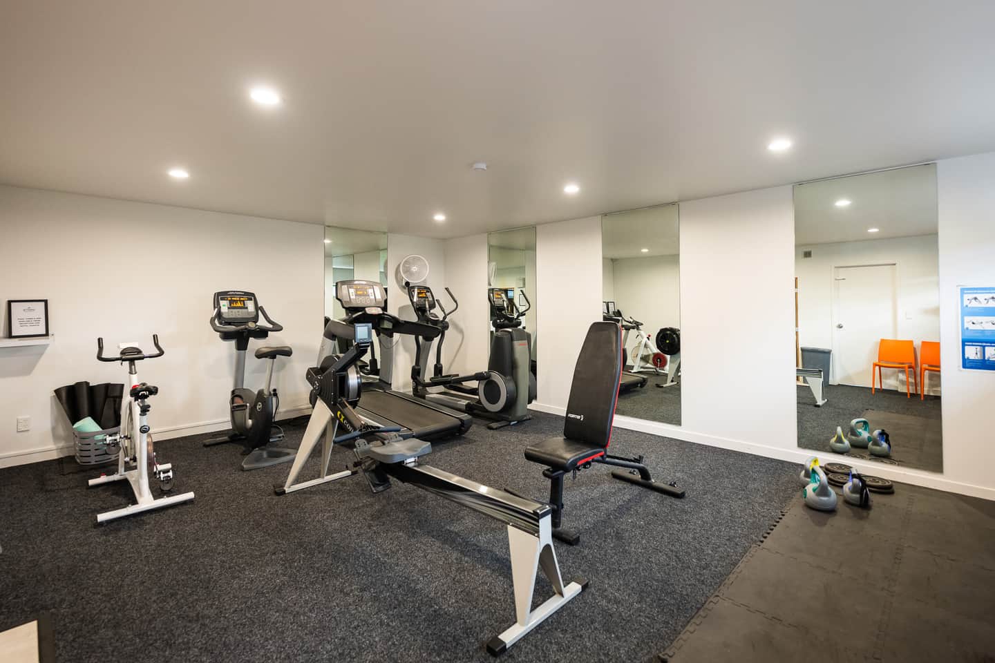 JetPark Hotel Hamilton Airport