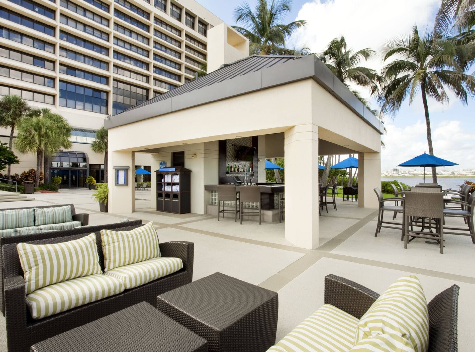 Hilton Miami Airport Blue Lagoon
