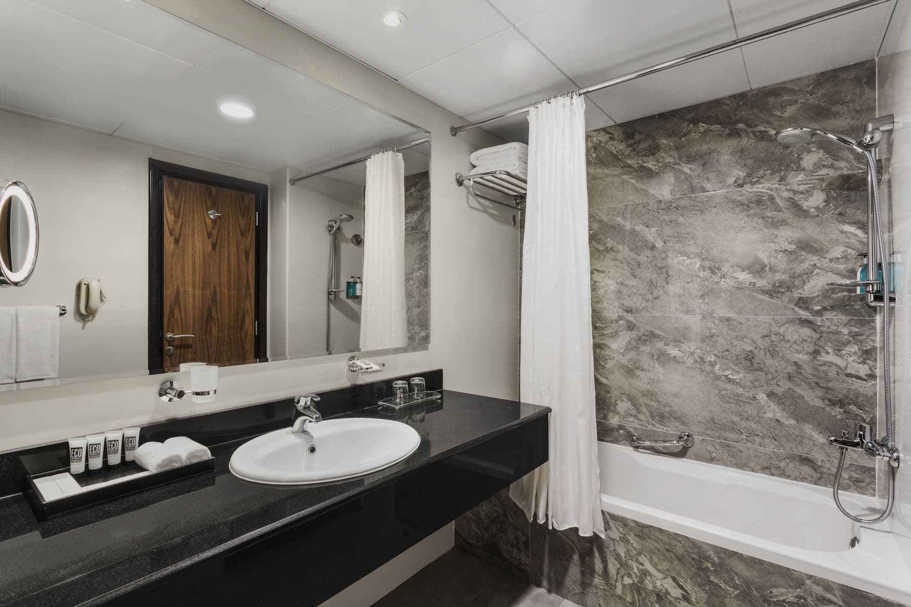 Hawthorn Extended Stay by Wyndham Abu Dhabi City Center