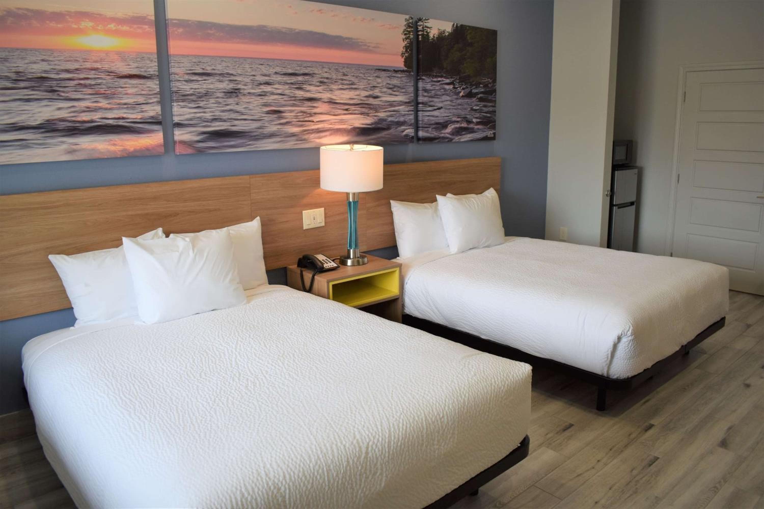 Days Inn & Suites by Wyndham Downtown/University of Houston