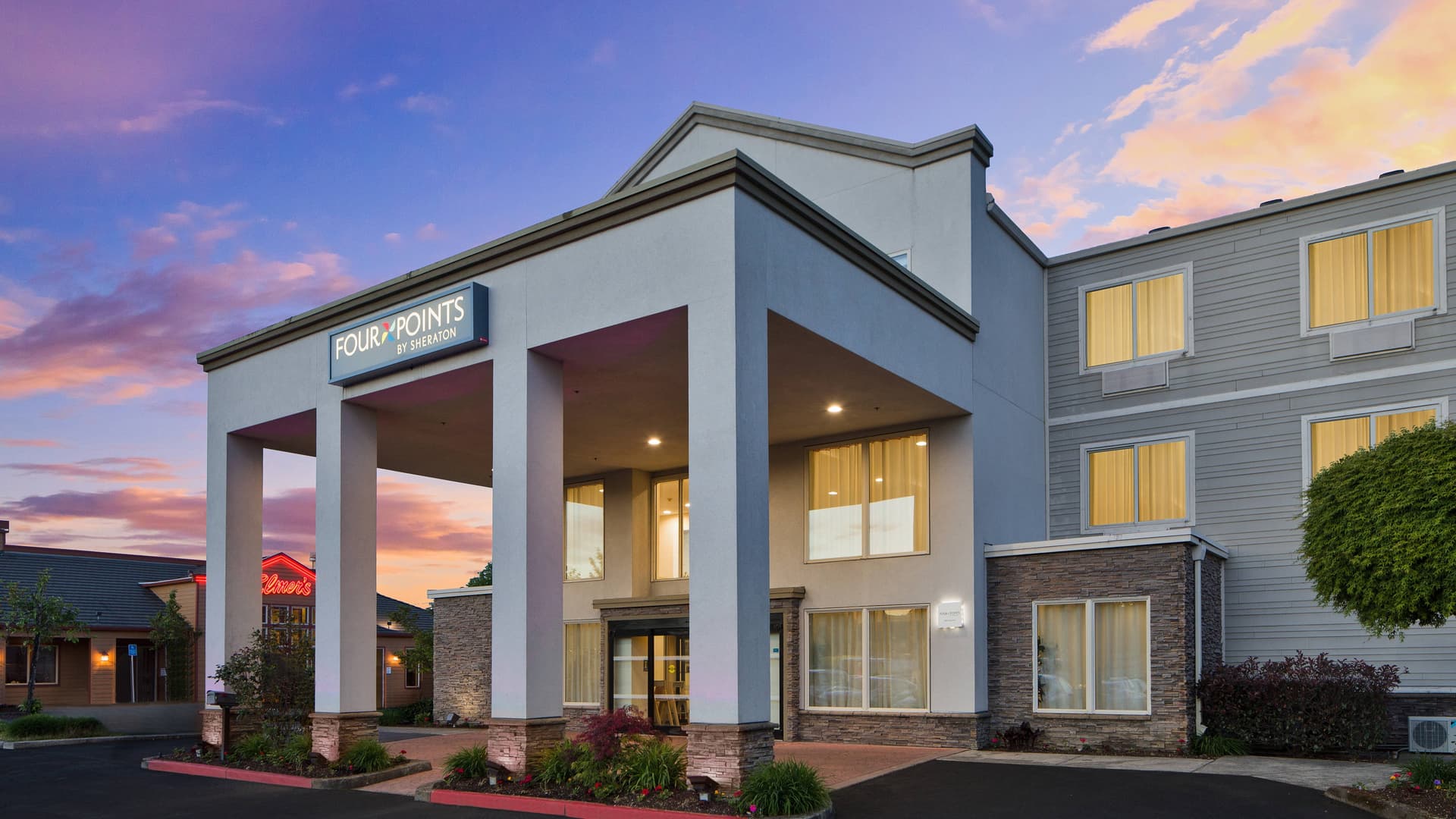 Four Points by Sheraton Portland East