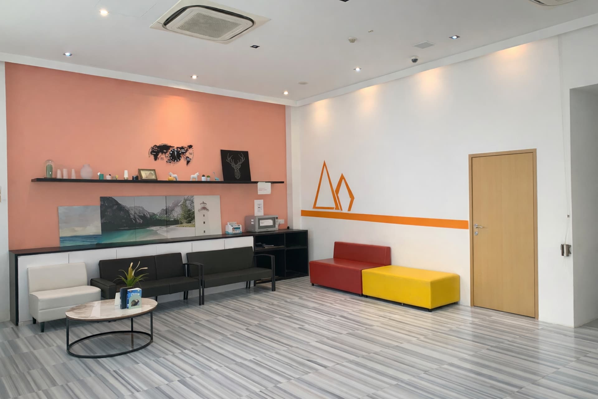 A Hotel Dickson