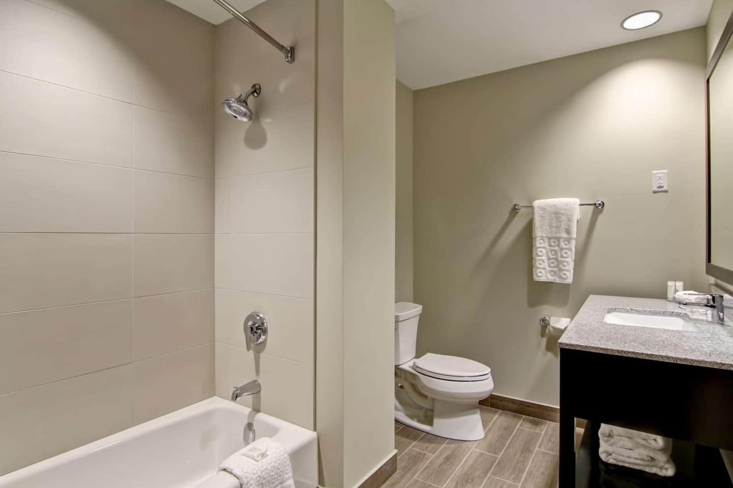 Best Western London Airport Inn & Suites
